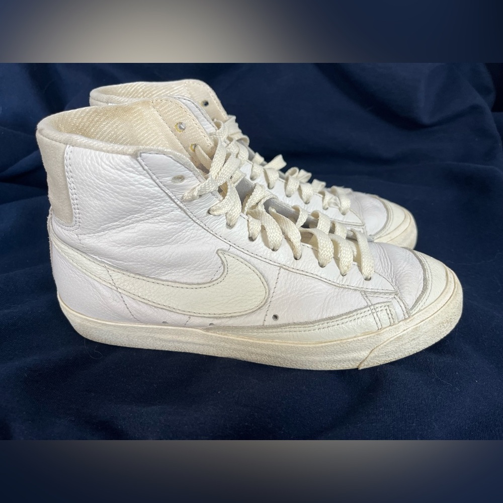 White Nike Blazer Mid '77 Vintage Sail Leather Sneakers - Women's 6.5